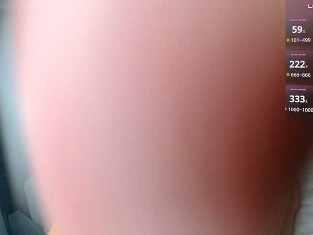 spermblebee18 live cam on BongaCams
