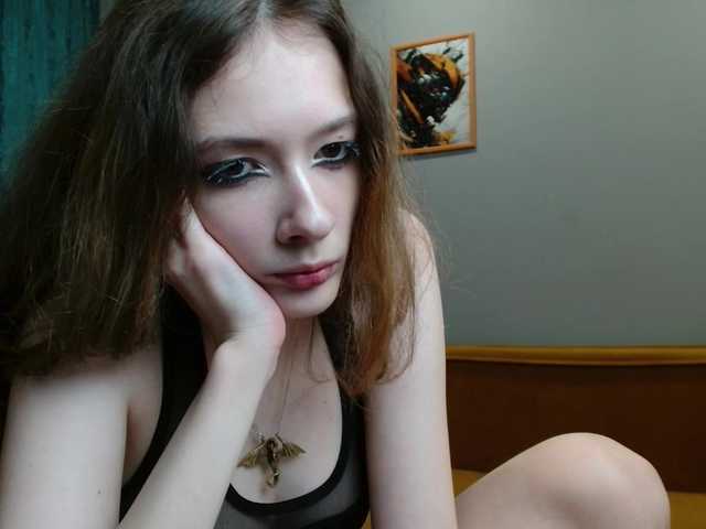 spermblebee18 live cam on BongaCams