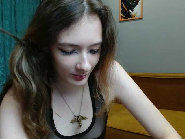 spermblebee18 live cam on BongaCams