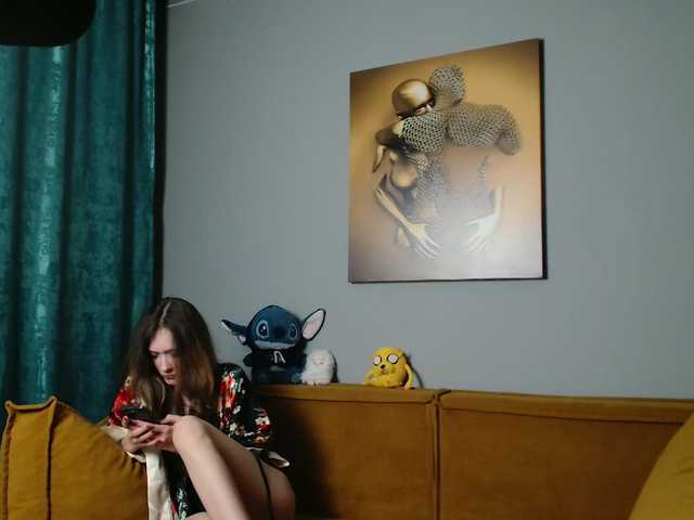 spermblebee18 live cam on BongaCams