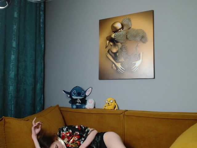 spermblebee18 live cam on BongaCams