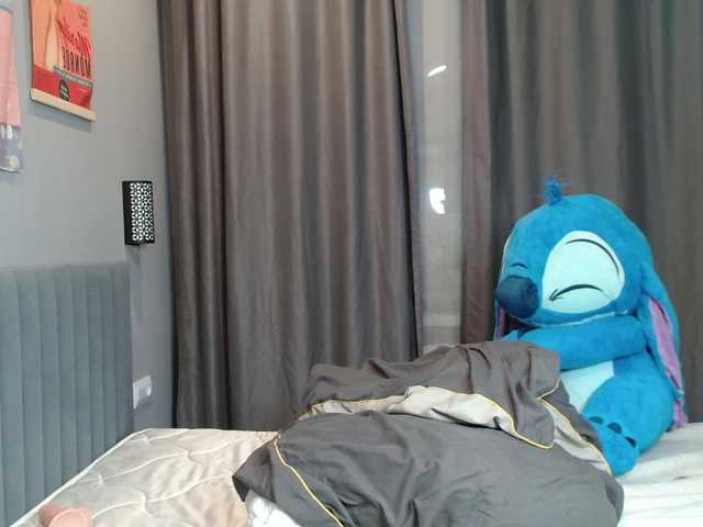 spermblebee18 live cam