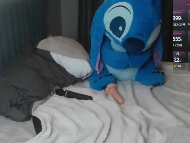 spermblebee18 live cam on BongaCams
