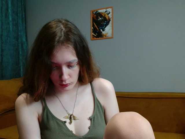 spermblebee18 live cam on BongaCams