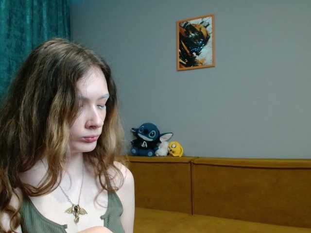 spermblebee18 live cam on BongaCams