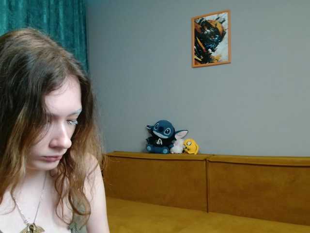 spermblebee18 live cam on BongaCams