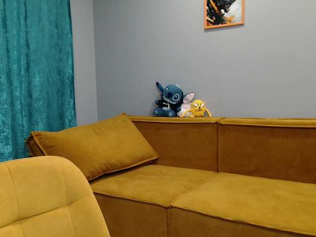 spermblebee18 live cam on BongaCams
