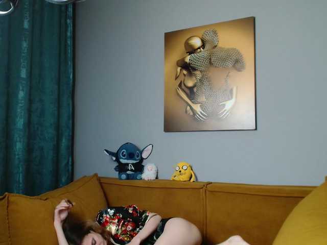spermblebee18 live cam on BongaCams
