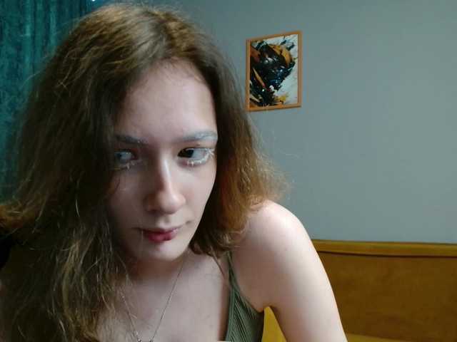 spermblebee18 live cam on BongaCams