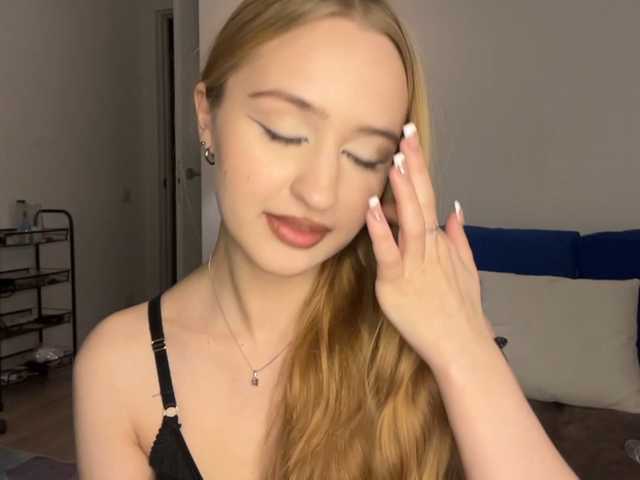 JinGiusto live cam on BongaCams