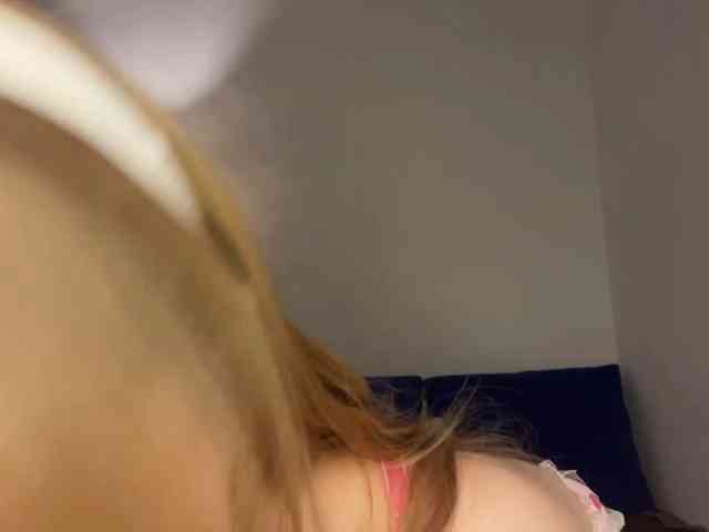 JinGiusto's webcam live show