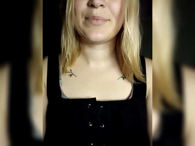 Diana1998 live cam on BongaCams