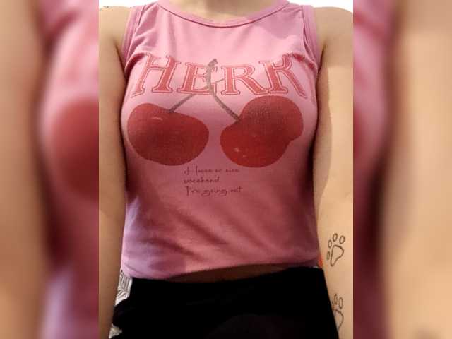 Diana1998 live cam on BongaCams