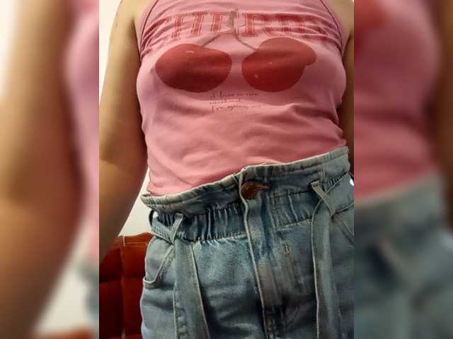 Diana1998 live cam on BongaCams