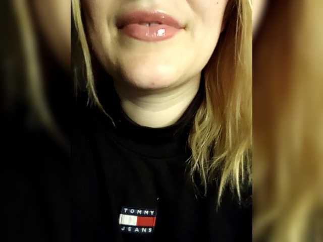 Diana1998 live cam on BongaCams