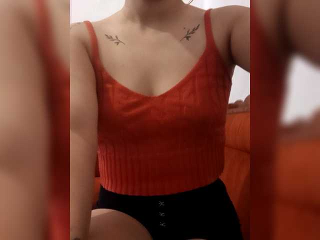 Diana1998 live cam on BongaCams