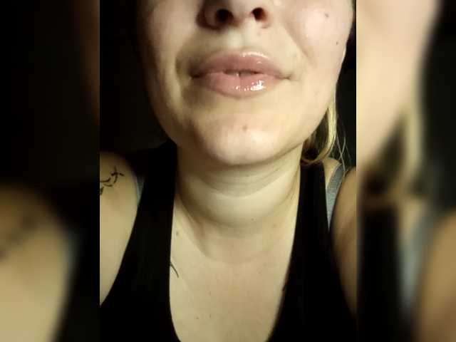 Diana1998 live cam on BongaCams