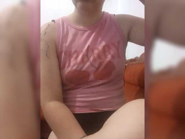 Diana1998 live cam on BongaCams