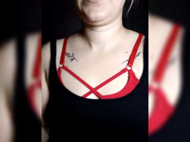 Diana1998 live cam on BongaCams
