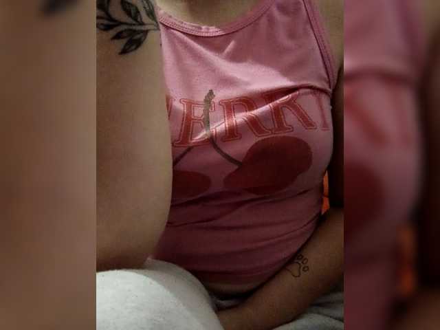 Diana1998 live cam on BongaCams