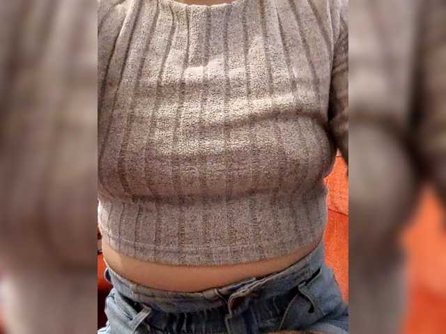 Diana1998 live cam on BongaCams