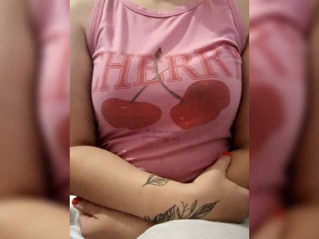 Diana1998 live cam on BongaCams