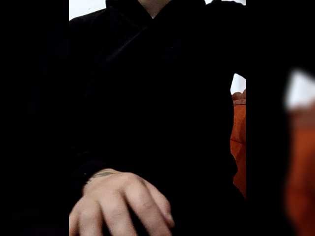 Diana1998, en directo ahora en BongaCams