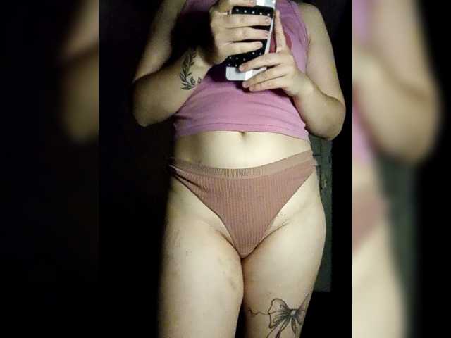 Diana1998 live cam on BongaCams