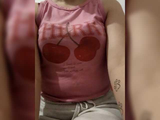 Diana1998 live cam on BongaCams
