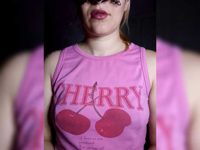 Diana1998 live cam on BongaCams