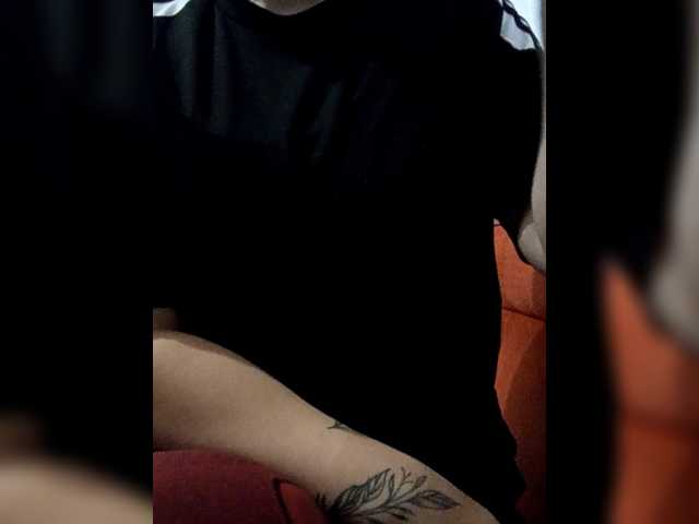 Diana1998 live cam on BongaCams