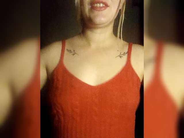 Diana1998 live cam on BongaCams