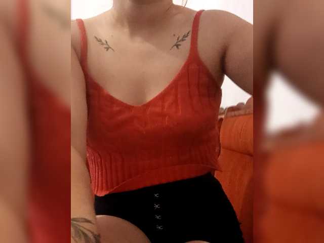 Diana1998 live cam on BongaCams