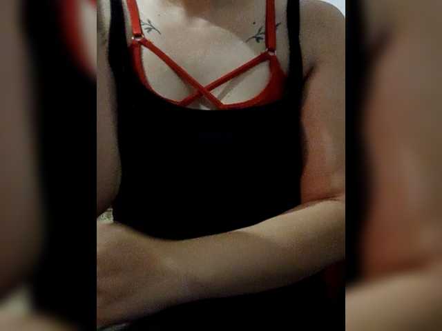 Diana1998 live cam on BongaCams