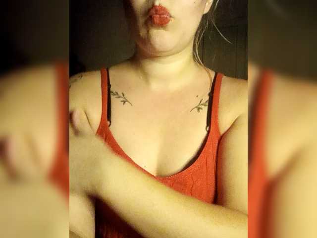 Diana1998 live cam on BongaCams