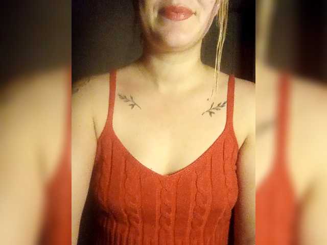 Diana1998 live cam on BongaCams