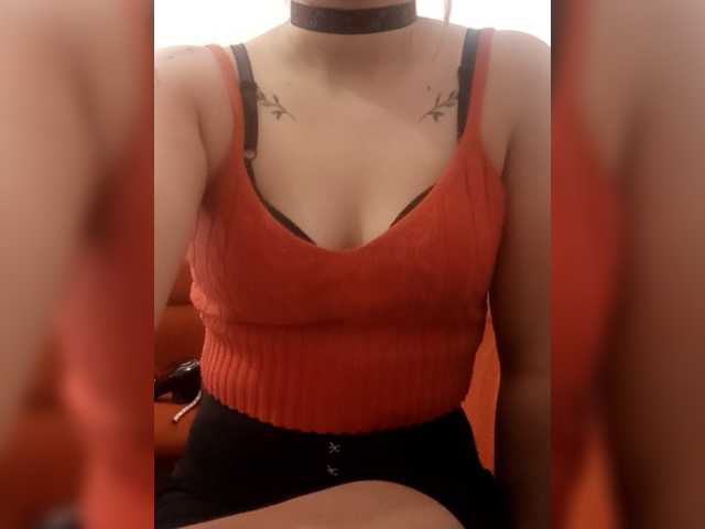 Diana1998 live cam on BongaCams