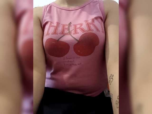 Diana1998 live cam on BongaCams