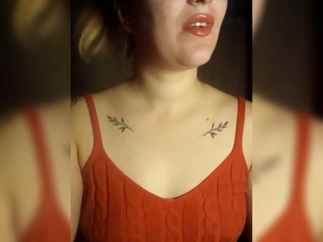 Diana1998 live cam on BongaCams