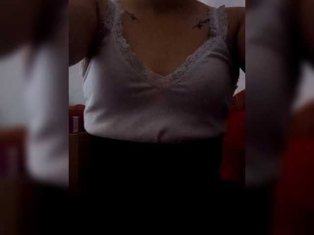 Diana1998 live cam on BongaCams