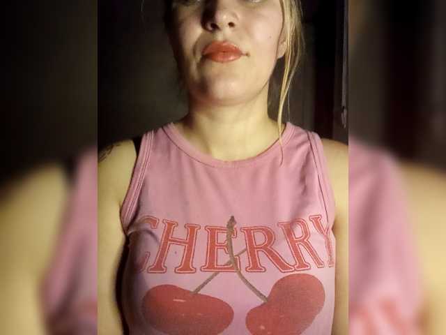 Diana1998 live cam on BongaCams