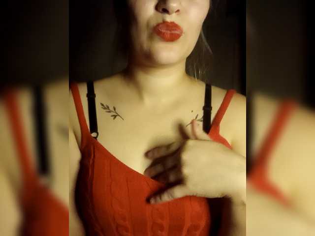 Diana1998 live cam on BongaCams