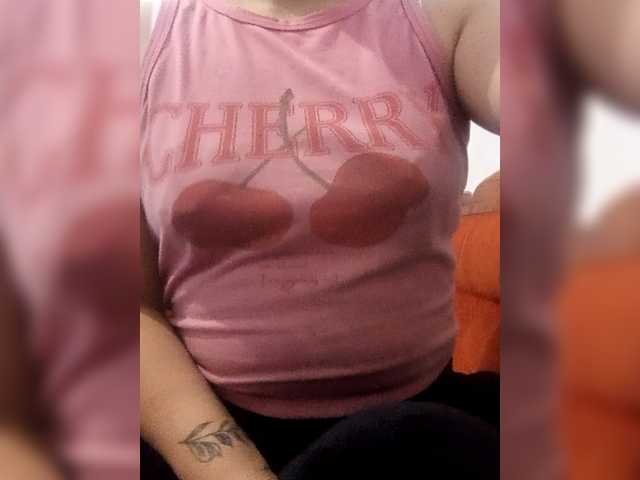 Diana1998 live cam on BongaCams