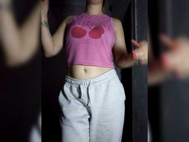 Diana1998 live cam on BongaCams