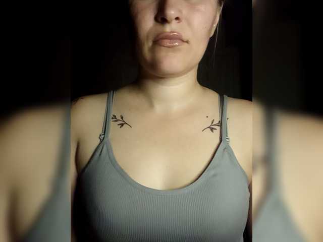 Diana1998 live cam on BongaCams