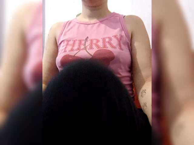 Diana1998 live cam on BongaCams