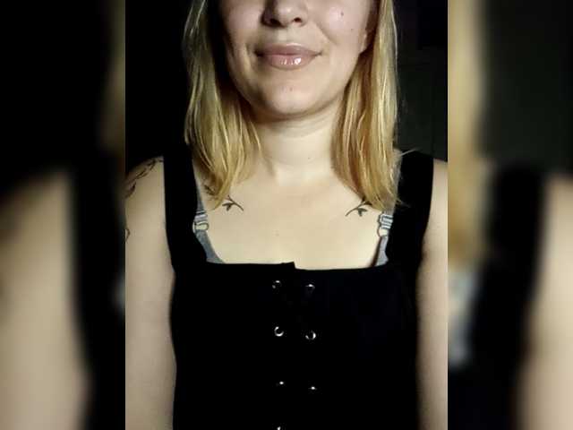 Diana1998 live cam on BongaCams