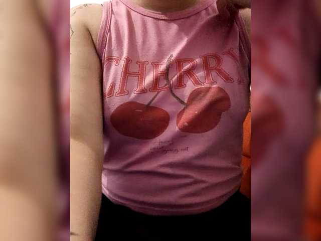 Diana1998 live cam on BongaCams