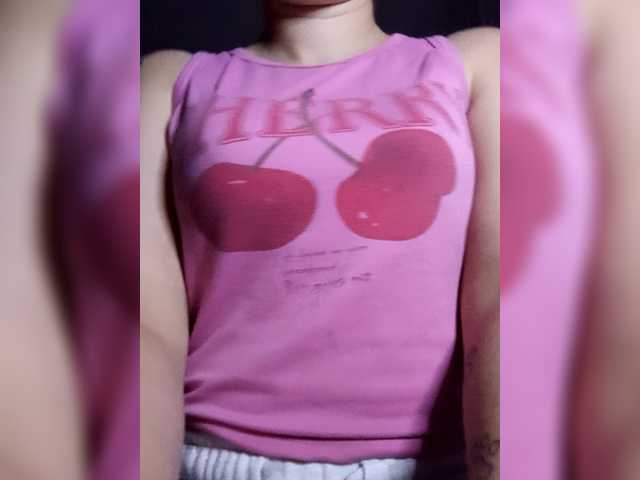 Diana1998 live cam on BongaCams