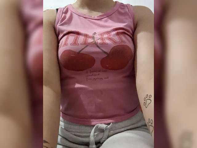 Diana1998 live cam on BongaCams